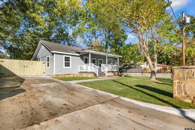 2116 N Emerson, Tyler, TX 75702