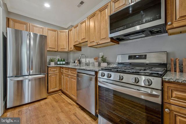 2406 37TH ST NW, Washington, DC 20007