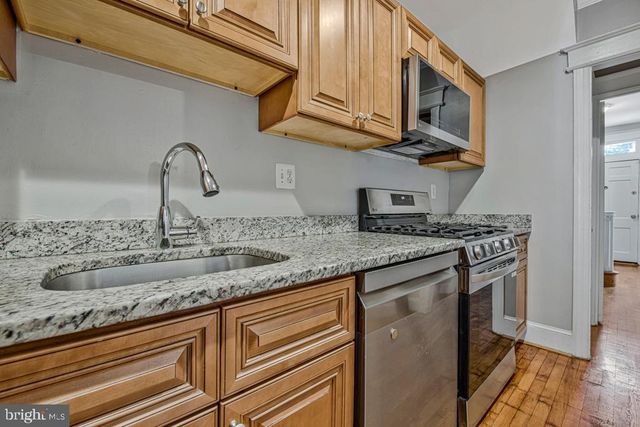 2406 37TH ST NW, Washington, DC 20007