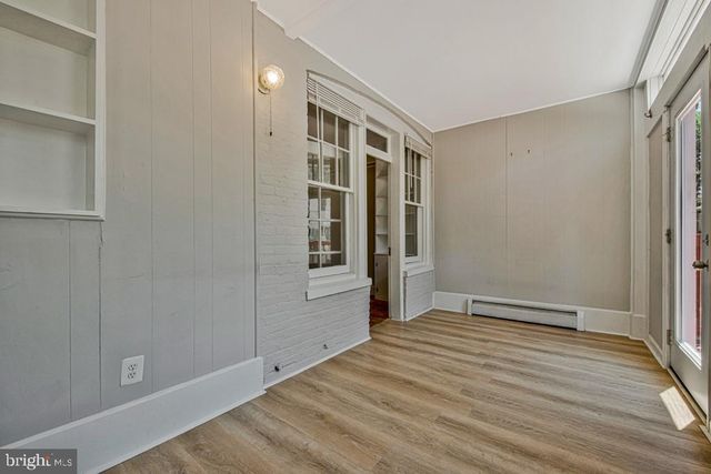 2406 37TH ST NW, Washington, DC 20007