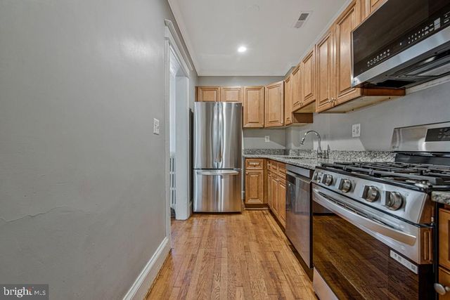2406 37TH ST NW, Washington, DC 20007