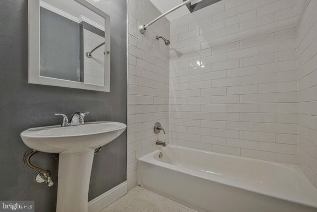 2406 37TH ST NW, Washington, DC 20007