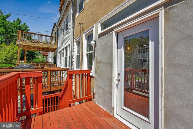 2406 37TH ST NW, Washington, DC 20007
