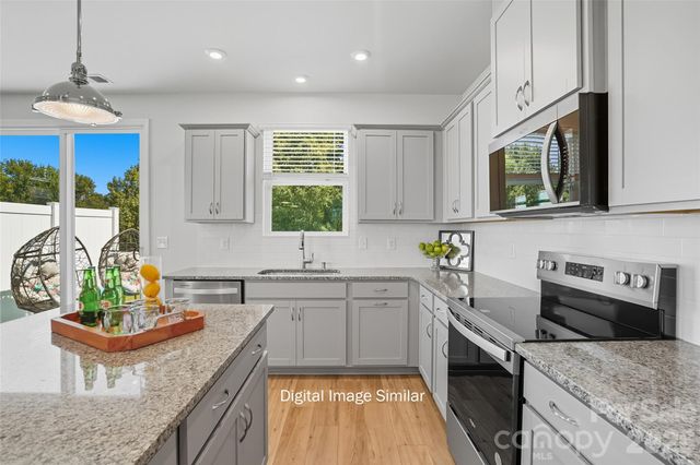 6006 Mallow Crossing Lane, Charlotte, NC 28213