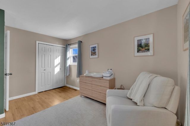 142 Barry Dr N, Vernon Twp., NJ 07422