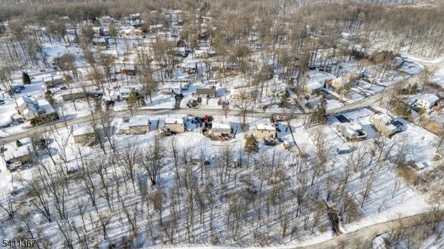 142 Barry Dr N, Vernon Twp., NJ 07422