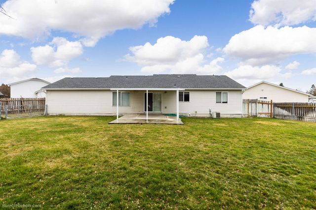 2925 N Glenbrook Ln, Otis Orchards, WA 99027