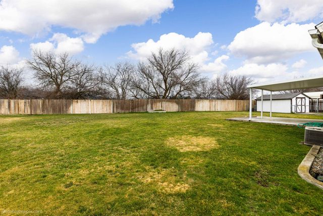 2925 N Glenbrook Ln, Otis Orchards, WA 99027