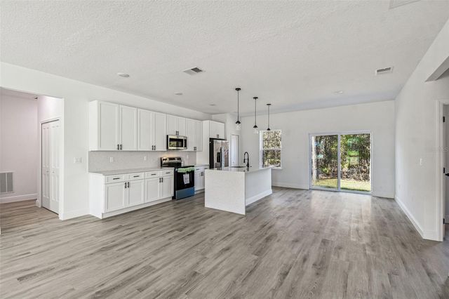 1861 W HIALEAH DRIVE, Citrus Springs, FL 34434