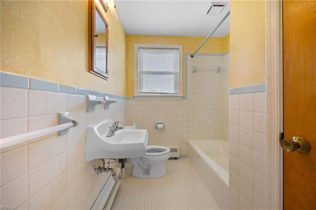 271 Toy AVE, Virginia Beach, VA 23462