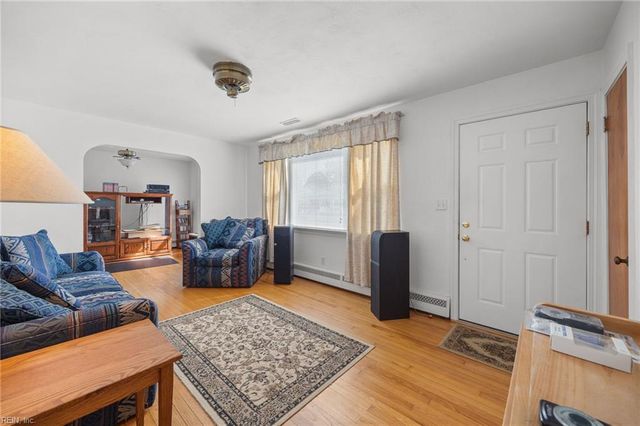 271 Toy AVE, Virginia Beach, VA 23462