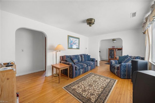 271 Toy AVE, Virginia Beach, VA 23462