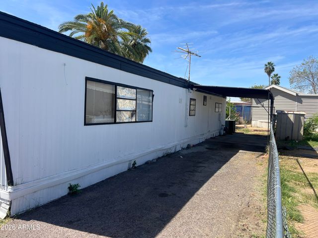 4211 W Roosevelt Street 142, Phoenix, AZ 85009