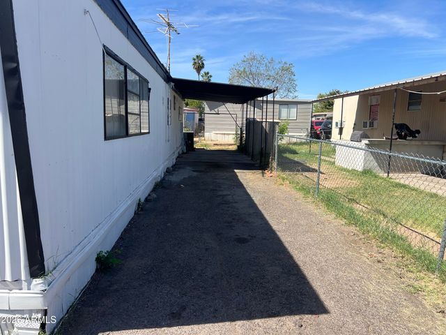 4211 W Roosevelt Street 142, Phoenix, AZ 85009