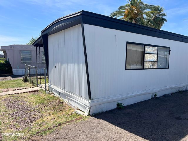 4211 W Roosevelt Street 142, Phoenix, AZ 85009