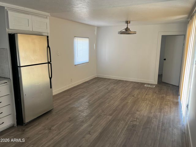 4211 W Roosevelt Street 142, Phoenix, AZ 85009