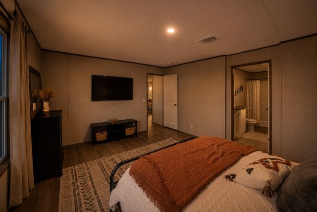 105 Beaver Creek Drive, Azle, TX 76020