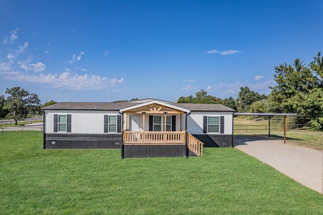 105 Beaver Creek Drive, Azle, TX 76020