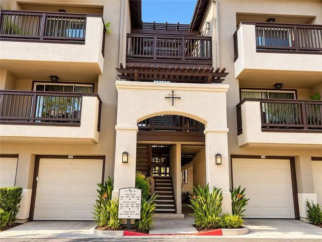 2960 Champion Way 1802, Tustin, CA 92782