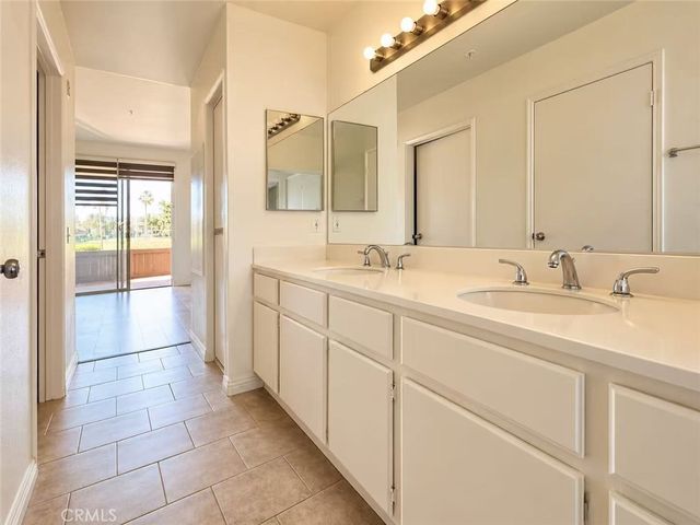 2960 Champion Way 1802, Tustin, CA 92782