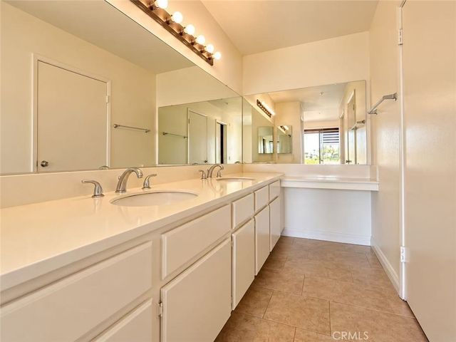 2960 Champion Way 1802, Tustin, CA 92782