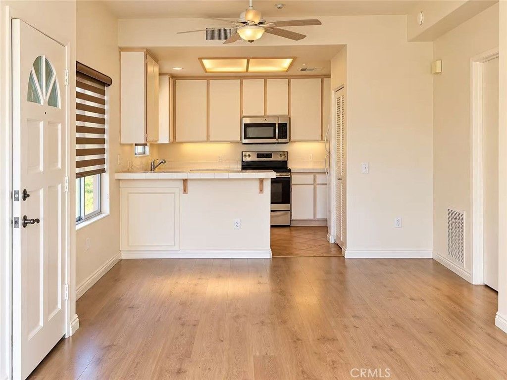 2960 Champion Way 1802, Tustin, CA 92782