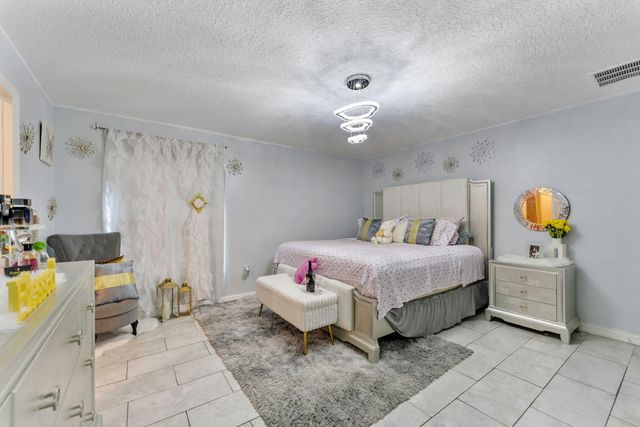 1122 SW Del Rio Boulevard, Port St. Lucie, Port St Lucie, FL 34953