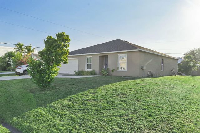 1122 SW Del Rio Boulevard, Port St. Lucie, Port St Lucie, FL 34953