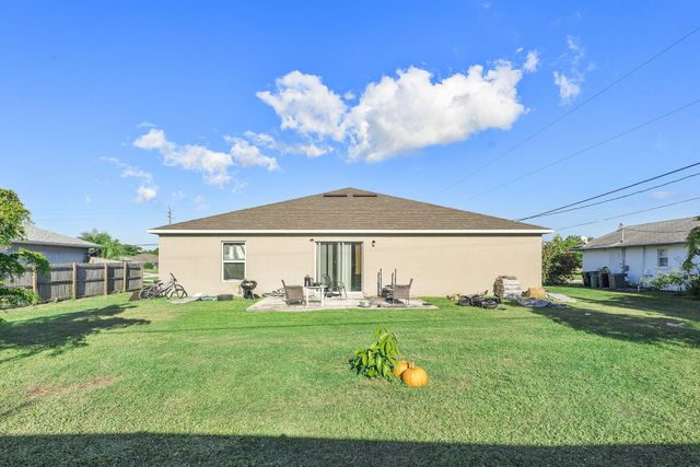 1122 SW Del Rio Boulevard, Port St. Lucie, Port St Lucie, FL 34953