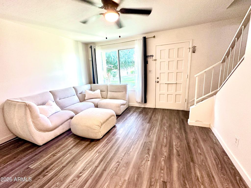 Image 3 of property listing at 4488 E BELLEVIEW Street, Phoenix, AZ 85008