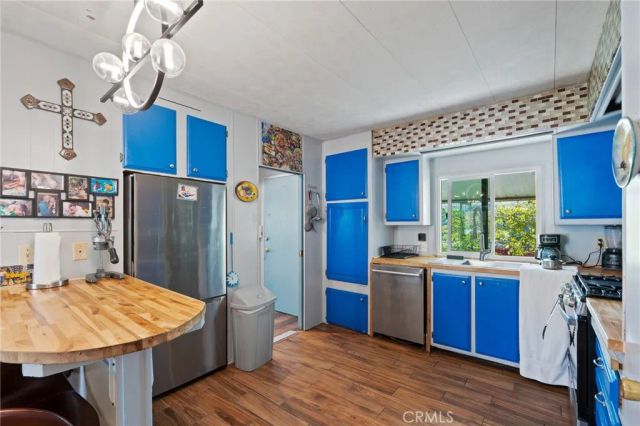 13870 Rodeo Drive, Victorville, CA 92395