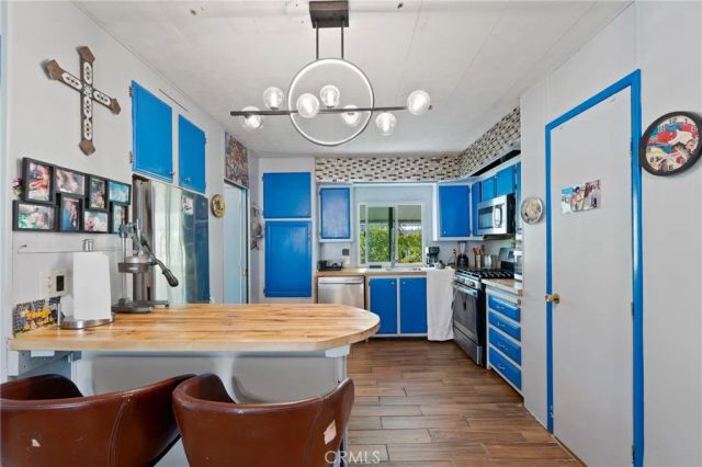 13870 Rodeo Drive, Victorville, CA 92395