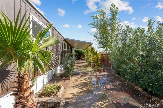 13870 Rodeo Drive, Victorville, CA 92395