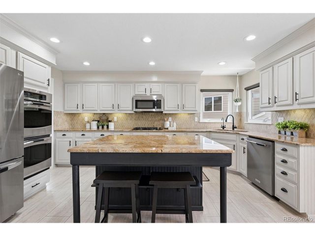 8921 Green Meadows Dr, Highlands Ranch, CO 80126