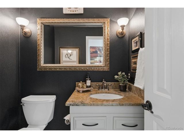 8921 Green Meadows Dr, Highlands Ranch, CO 80126