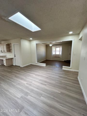 711 N ORACLE --, Mesa, AZ 85203
