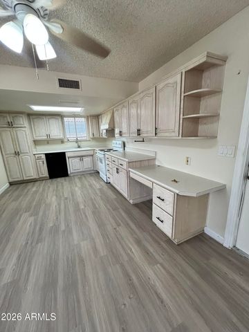 711 N ORACLE --, Mesa, AZ 85203