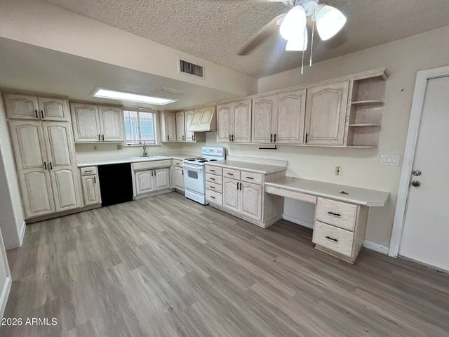 711 N ORACLE --, Mesa, AZ 85203