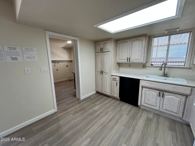 711 N ORACLE --, Mesa, AZ 85203