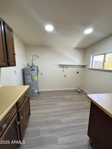 711 N ORACLE --, Mesa, AZ 85203