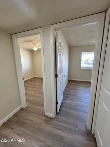 711 N ORACLE --, Mesa, AZ 85203