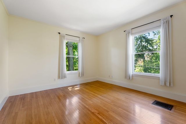 40 Goden St, Belmont, MA 02478