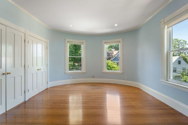 40 Goden St, Belmont, MA 02478