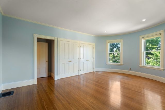 40 Goden St, Belmont, MA 02478