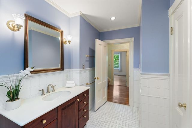 40 Goden St, Belmont, MA 02478