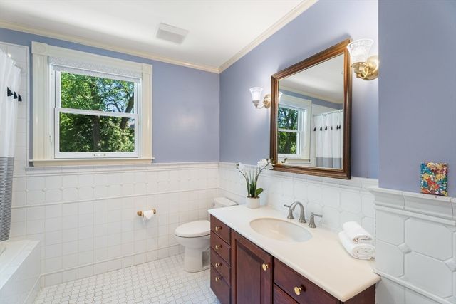 40 Goden St, Belmont, MA 02478