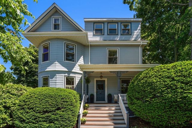 40 Goden St, Belmont, MA 02478