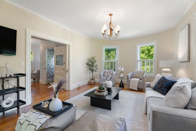 40 Goden St, Belmont, MA 02478