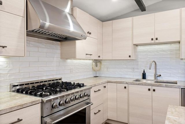 10274 Madrid Way, Spring Valley, CA 91977