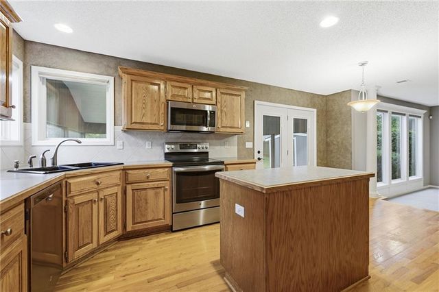11945 S Monroe Street, Olathe, KS 66061